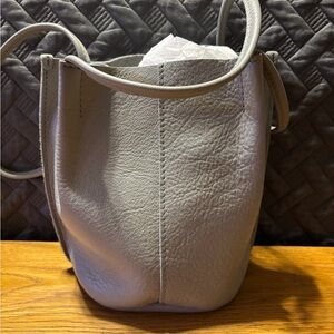 Portland Leather PLG Devan Bucket Tote